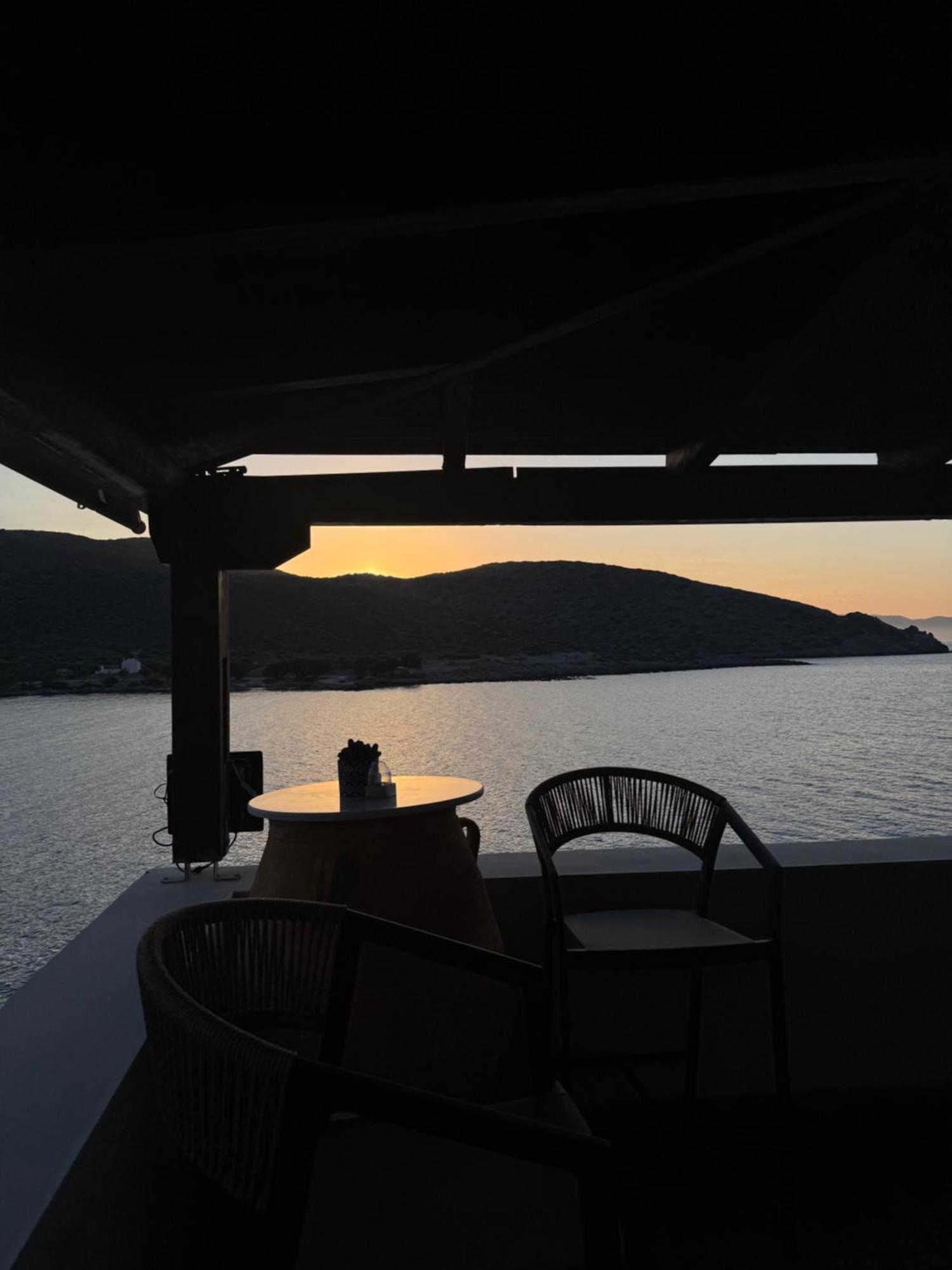 Tholos Alexandra'S Beachfront House Καβούσι Εξωτερικό φωτογραφία
